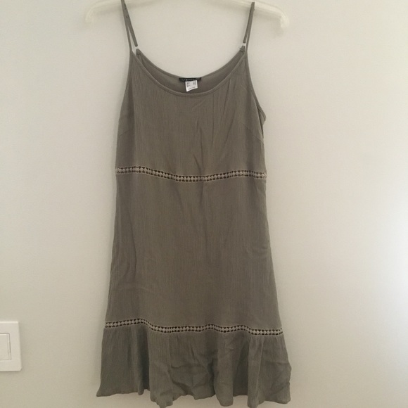 ⚫️SOLD!⚫️Venus dress - Picture 2 of 6